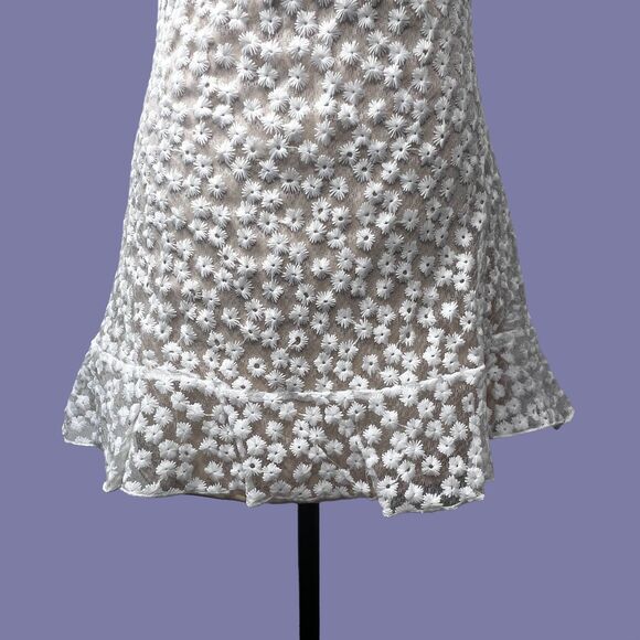 NWT Charmaine White Embroidered Mini Dress Size Medium - Picture 12 of 14